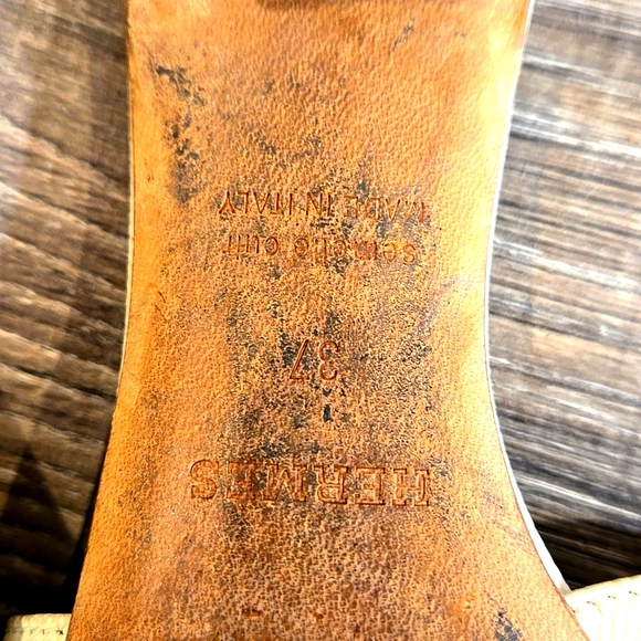 Hermes Shoes with small hill - Picture 6 of 8